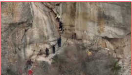 &ldquo;五一&rdquo;去哪儿？攀登华山有&ldquo;外挂&rdquo; 雪山杜鹃醉春光