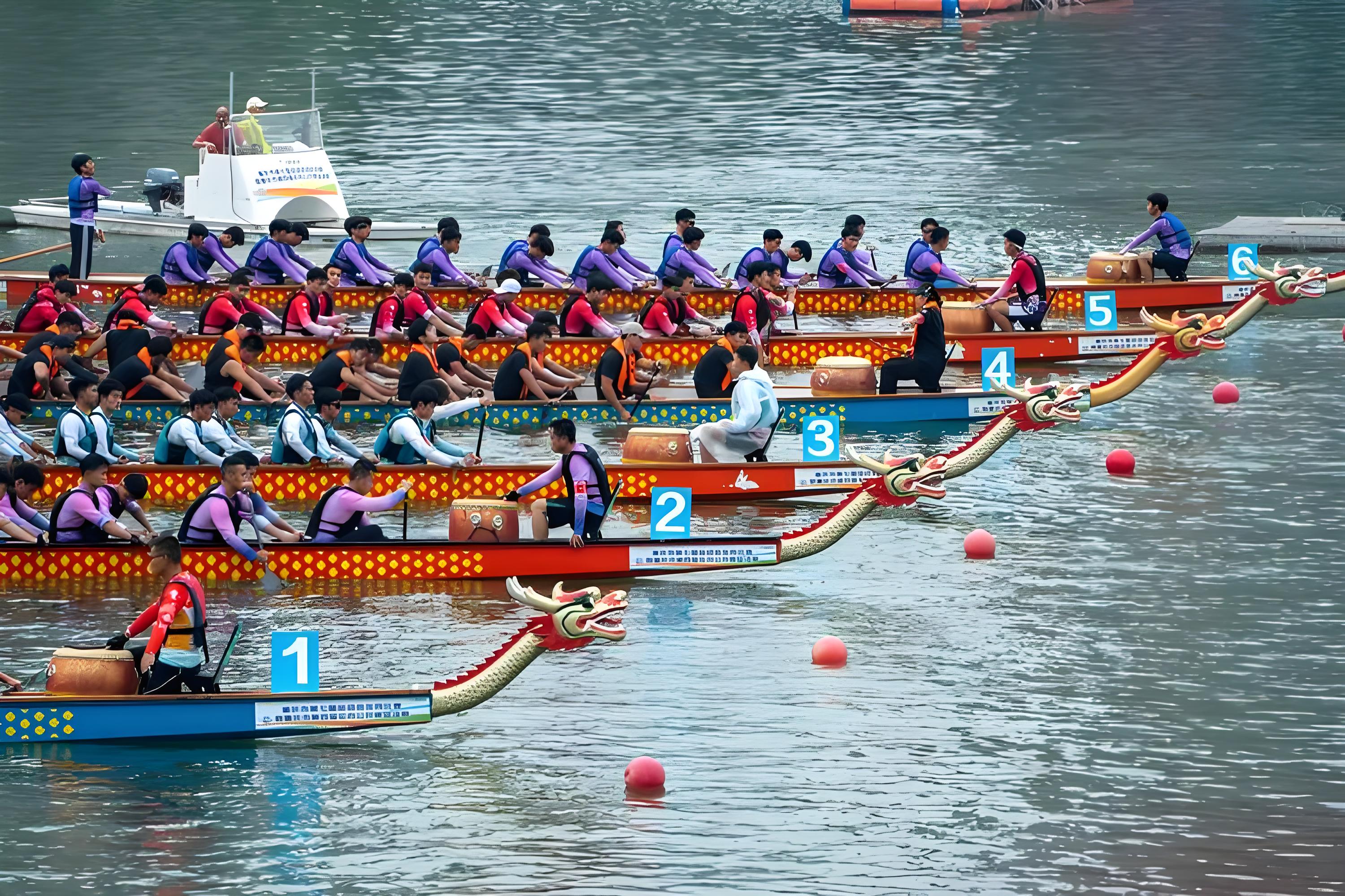 端午竞技&ldquo;花式&rdquo;开赛 浙沪12支队伍上演&ldquo;龙舟斗牛