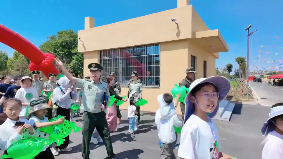 六一儿童节，军人爸爸给我看他的&ldquo;秘密武器&rdquo;