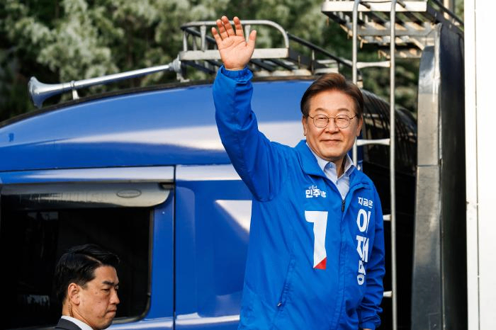 韩国大选投票结果议案通过 李在明总统任期正式开始