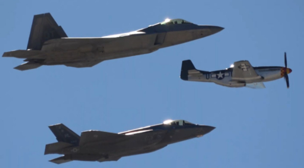 美媒：美军为何需要同时拥有F-22与F-35？