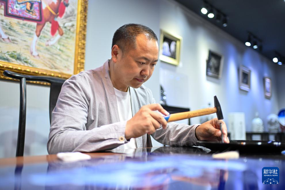 大丰瓷刻：瓷器上的&ldquo;刺绣&rdquo;