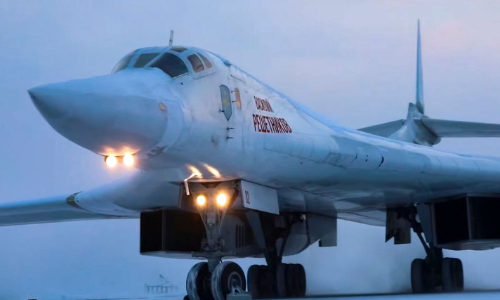 为躲避乌无人机，俄罗斯将轰炸机&ldquo;藏&rdquo;到偏远基地