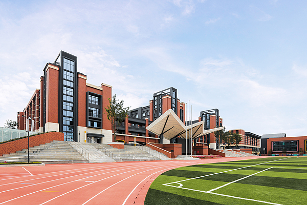 必须给&ldquo;天价&rdquo;突击班&ldquo;踩刹车&rdquo;