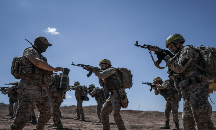 俄媒：乌克兰新兵射杀两名教官