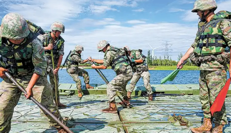 适应现代化练兵和战斗力生成需要 我军探索形成军事训练保障新模式