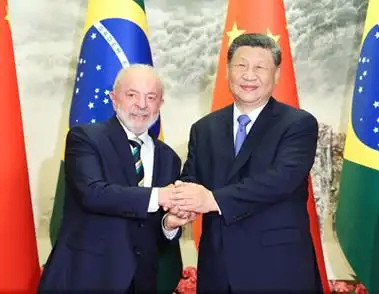 习近平同巴西总统卢拉通电话