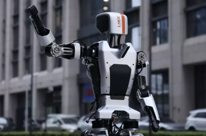 人形机器人：从&ldquo;跑起来&rdquo;到&ldquo;用得上&rdquo;还要多久？