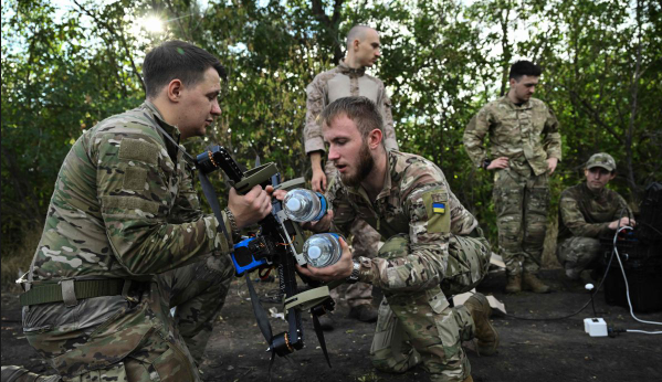 俄媒：乌军在拉美招募女性雇佣兵