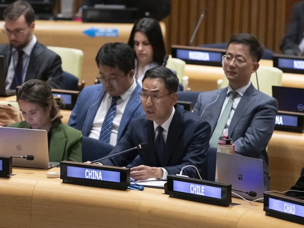 中方敦促爱沙尼亚领空事件当事方保持冷静克制