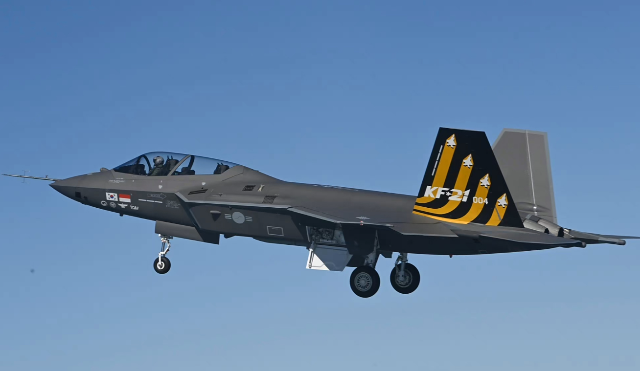 日媒：韩国KF-21战机光环下存有隐忧