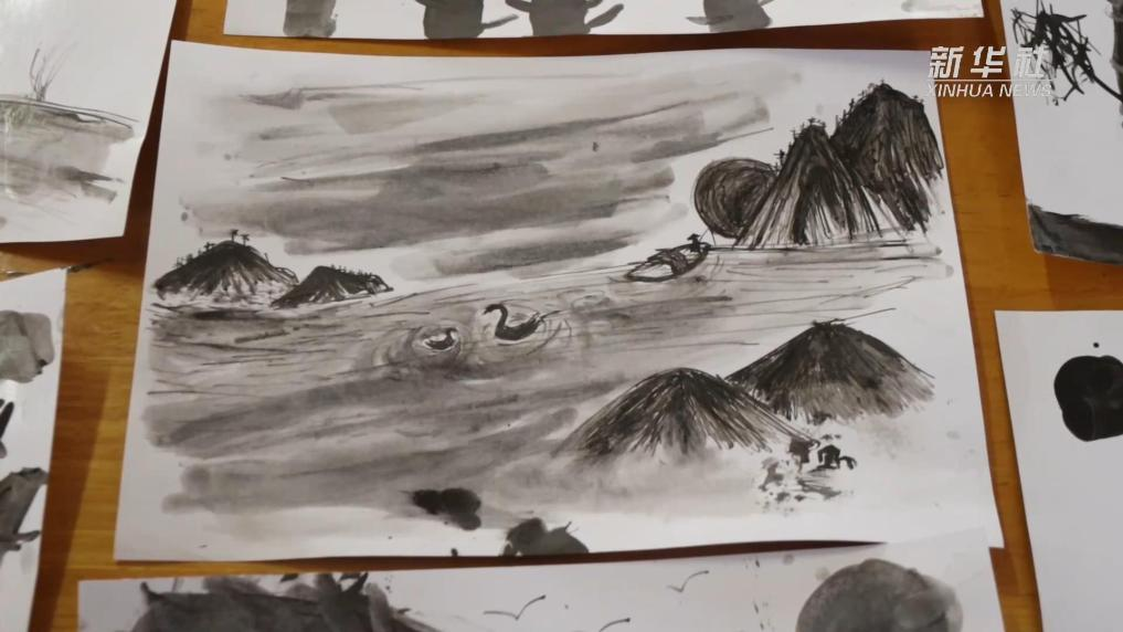 江西奉新：手指画走俏课堂