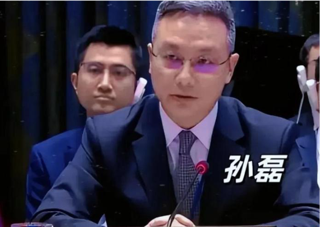 中方严正回应个别国家涉南海错误言论