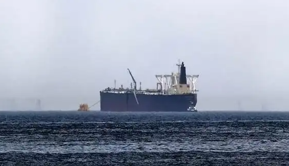 英海事安全信息机构：一油轮在霍尔木兹海峡遇袭